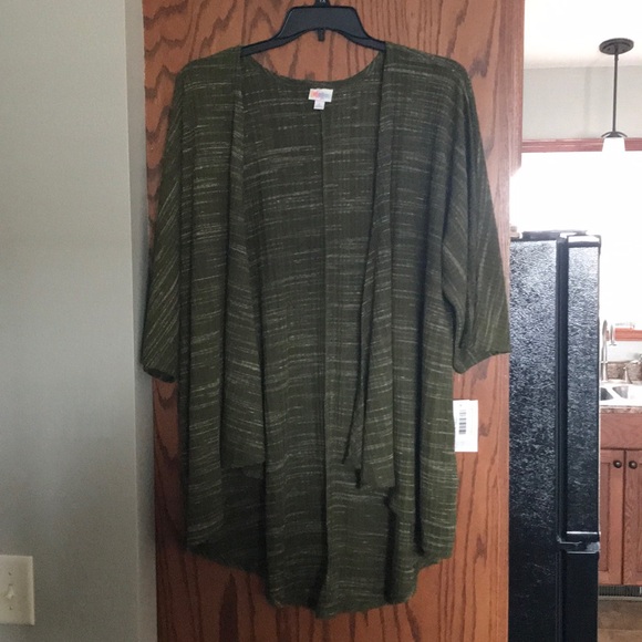 LuLaRoe Sweaters - LuLaRoe Lindsey